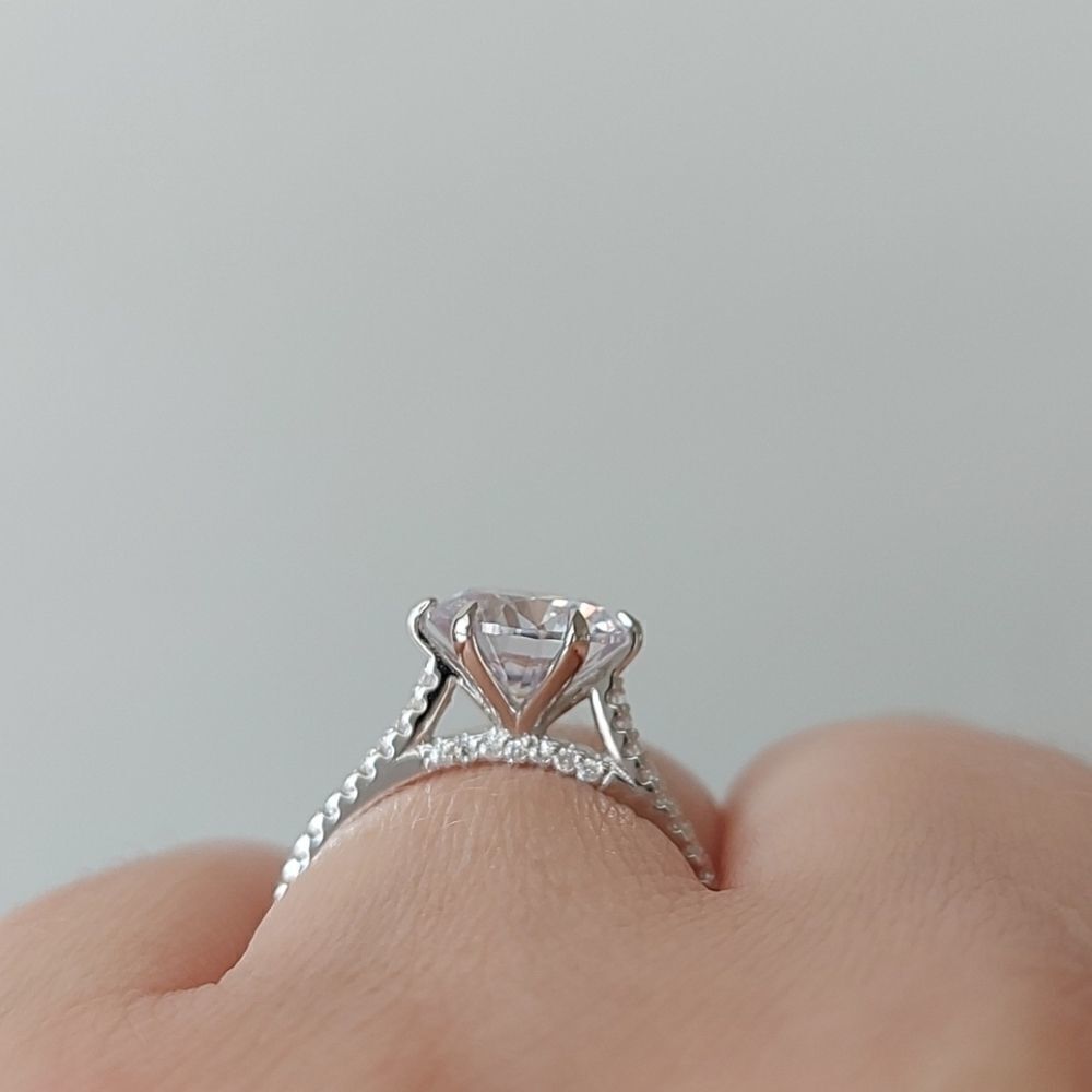 3 Carat Cubic Zircon Silver Ring - Picture 4 of 5